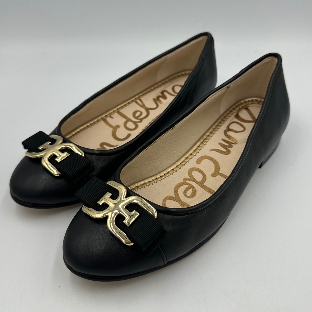 Sam Edelman Mage Ballet Flat Women 7M Black Leather Gold Logo Bow Old Money READ
